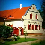 Napvirág-ház 4*
