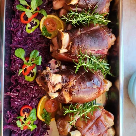 Napvirag-haz Πανσιόν Zsira