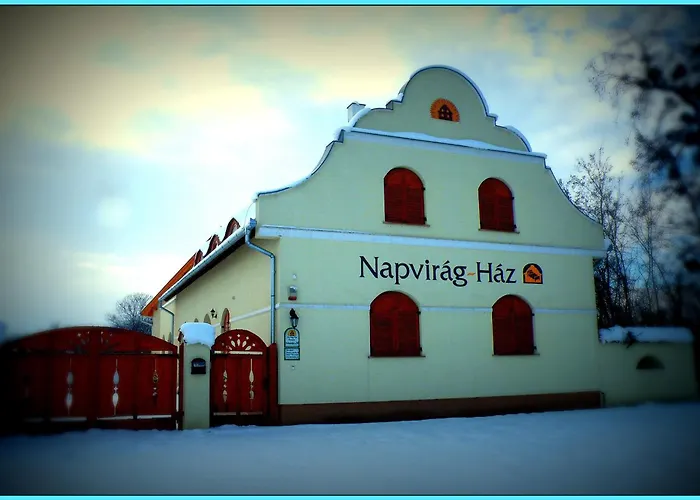 Napvirag-haz Konukevi 3*