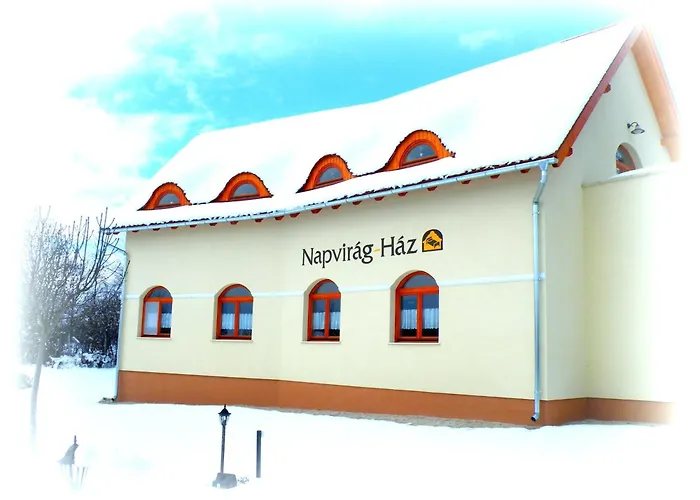 Konukevi Napvirag-haz 3*
