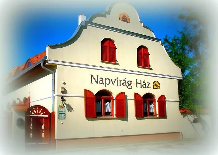בית הארחה Napvirag-haz